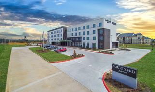 Courtyard By Marriott Exterior-321x191